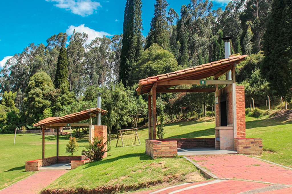 descubre-sopo-colombia-como-conocer-colombia-en-bus-2