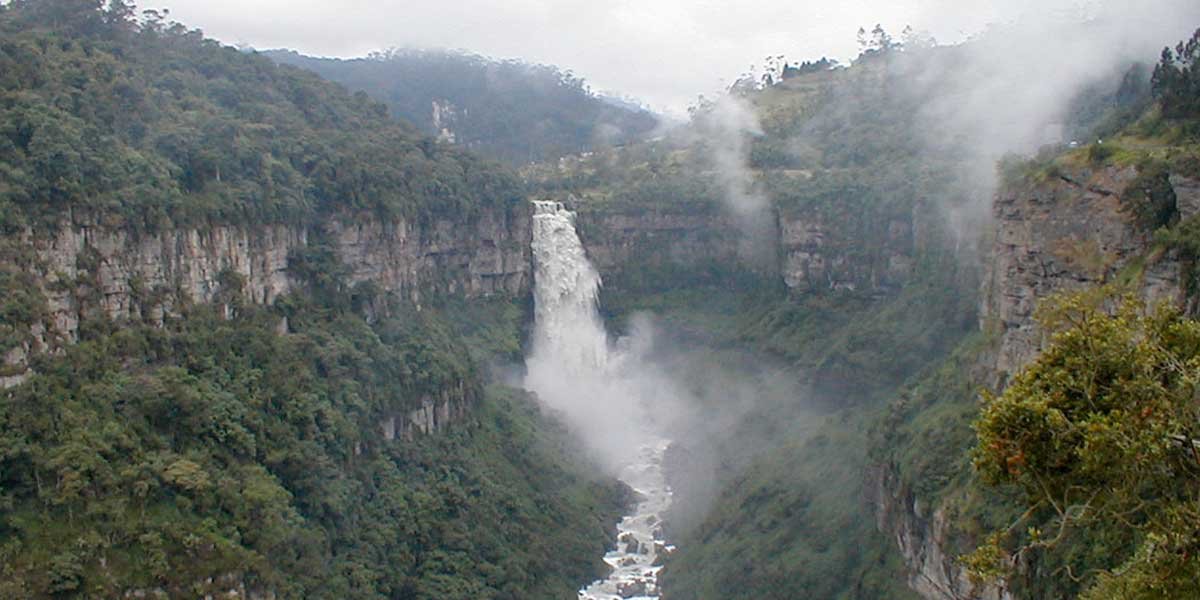 descubre-tocaima-colombia-como-conocer-colombia-en-bus-3