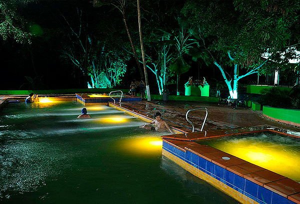 descubre-tocaima-colombia-como-conocer-colombia-en-bus-4